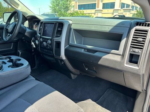 Used 2019 RAM 1500 Express w/ Wheel & Sound Group AWD/4WD image 27