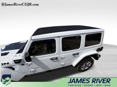 Used 2023 Jeep Wrangler Unlimited Rubicon 4xe w/ Cold Weather Group AWD/4WD image 10