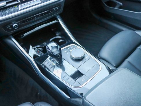 Used 2019 BMW 330i Sedan w/ Convenience Package image 40