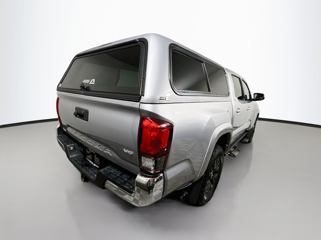 Used 2021 Toyota Tacoma SR5 RWD image 3