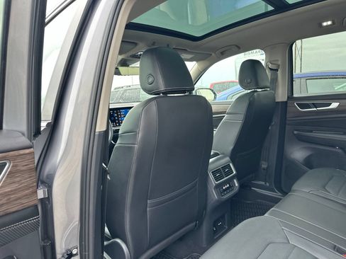 Certified 2024 Volkswagen Atlas SEL AWD/4WD image 20