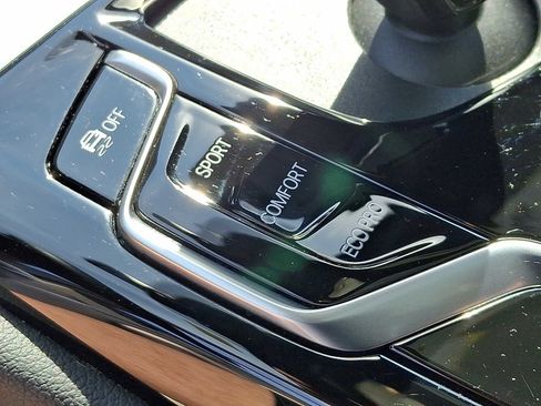 Certified 2023 BMW 530i xDrive w/ Premium Package image 25