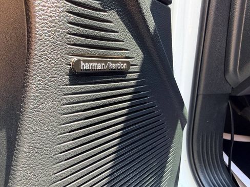 Used 2016 Dodge Challenger SRT Hellcat RWD image 17