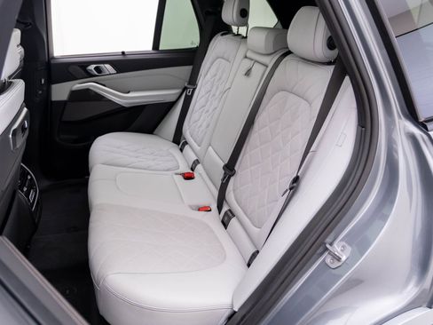 Certified 2025 BMW X5 M60i AWD/4WD image 20