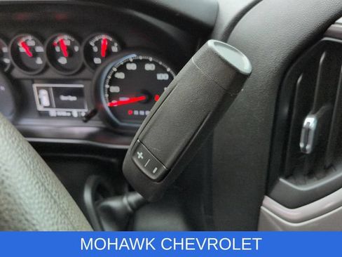 Used 2019 Chevrolet Silverado 1500 Custom Trail Boss w/ Custom Convenience Package AWD/4WD image 17