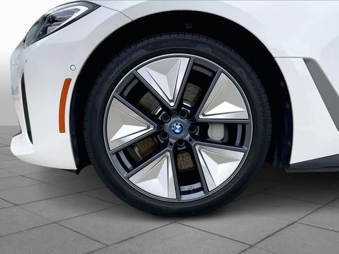 Used 2023 BMW i4 eDrive35 w/ Premium Package image 10