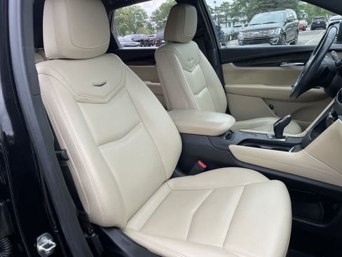 Used 2018 Cadillac XT5 FWD w/ LPO, Wheel Lock Package image 14