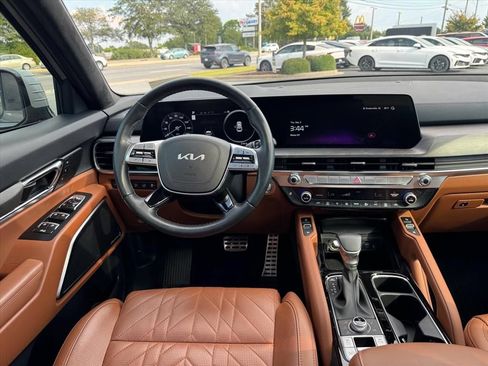 Certified 2025 Kia Telluride SX Prestige X-Line AWD/4WD image 14