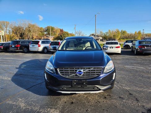 Used 2016 Volvo XC60 T5 Premier w/ Proximity Package FWD image 18