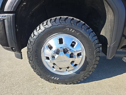 Used 2025 GMC Sierra 3500 Denali AWD/4WD image 39
