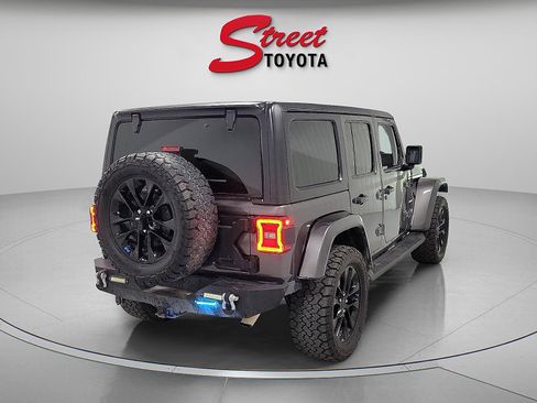 Used 2022 Jeep Wrangler Unlimited Sahara w/ Dual Top Group image 4
