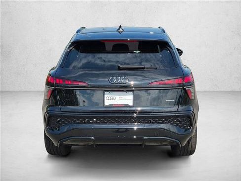 New 2026 Audi Q3 quattro 2.0T AWD/4WD image 6