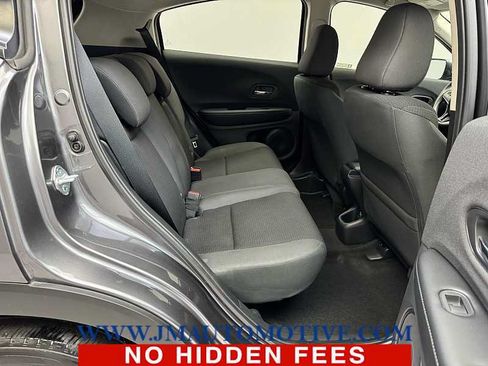 Used 2021 Honda HR-V LX image 17