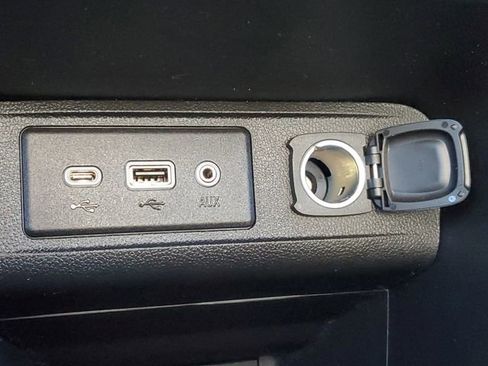 Certified 2023 Buick Encore GX Select w/ Sport Touring Package image 18