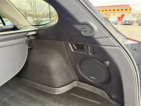 Used 2018 Subaru Outback 2.5i Limited image 40