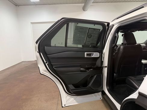 Used 2021 Ford Explorer ST w/ ST Street Pack AWD/4WD image 46