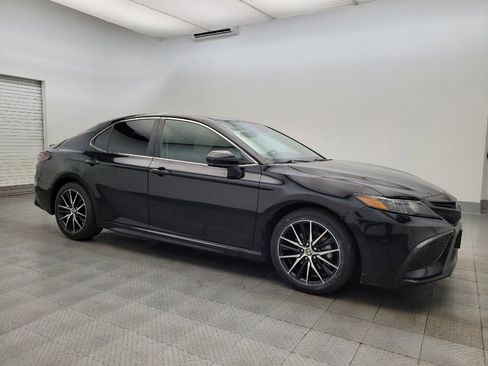 Used 2021 Toyota Camry SE w/ Carpet Mat Package (TMS) image 11