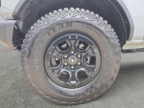 Used 2023 Ford Bronco Wildtrak AWD/4WD image 27