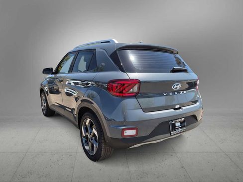 New 2026 Hyundai Venue SEL FWD image 6