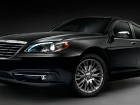 Used 2014 Chrysler 200 Touring image 1