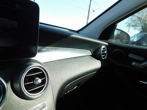 Used 2016 Mercedes-Benz GLC 300 image 26