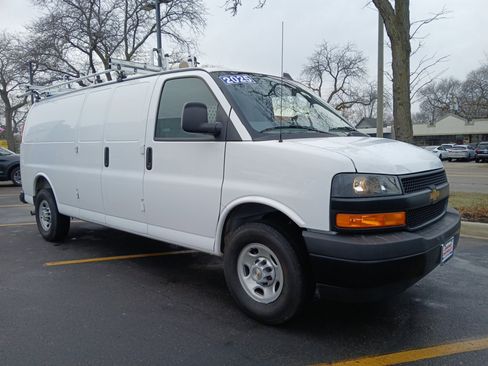 Used 2025 Chevrolet Express 2500 Extended w/ Communications Package image 1