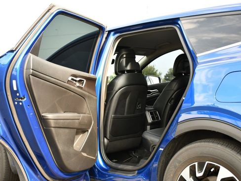 Used 2023 Kia Sportage EX FWD image 20