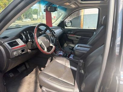 Used 2014 Cadillac Escalade Luxury