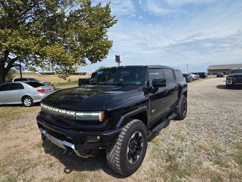 Used 2024 GMC Hummer EV 2X w/ Extreme Off-Road Package AWD/4WD image 7