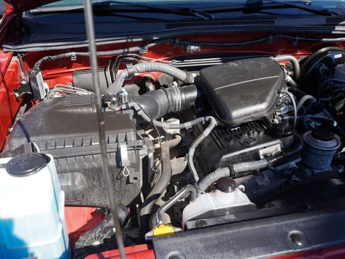 Used 2015 Toyota Tacoma 4x4 Access Cab image 70