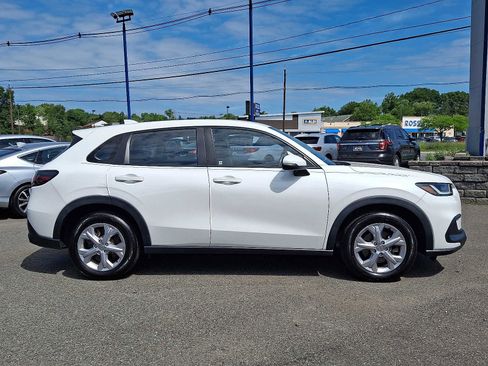 Used 2023 Honda HR-V LX image 8