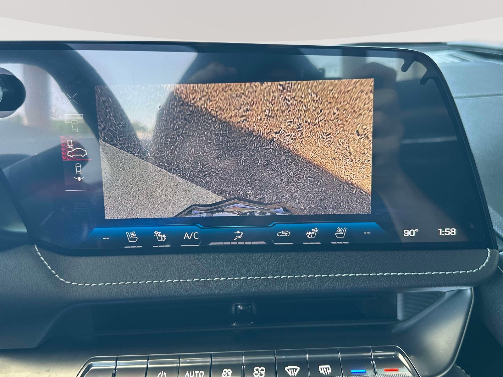 New 2026 Chevrolet Corvette E-Ray AWD/4WD image 17