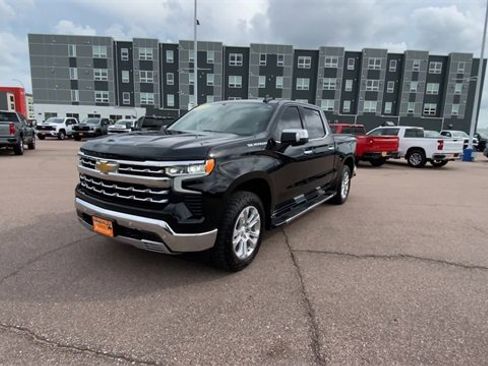 Used 2024 Chevrolet Silverado 1500 LTZ w/ LTZ Convenience Package II image 4