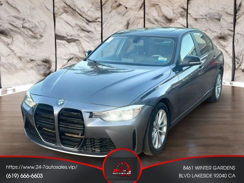 Used 2017 BMW 320i xDrive Sedan AWD/4WD image 2