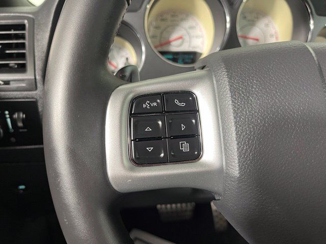 Used 2014 Dodge Challenger R/T Plus RWD image 19