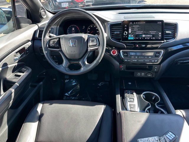 Used 2025 Honda Ridgeline Black Edition image 32