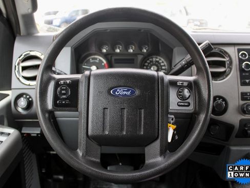 Used 2016 Ford F550 4x4 Crew Cab Super Duty image 21