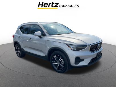 Used 2024 Volvo XC40 B5 Core