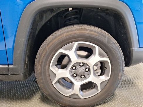 Used 2022 Jeep Compass Trailhawk w/ Sun and Sound Group image 28