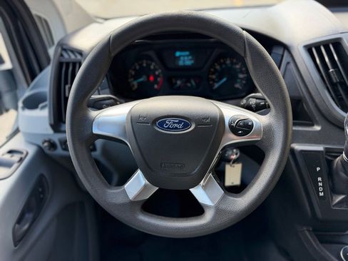 Used 2019 Ford Transit 250 130 Low Roof RWD image 32