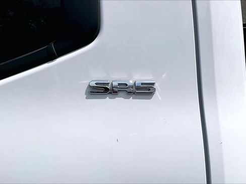 Used 2025 Toyota Tundra SR5 AWD/4WD image 10