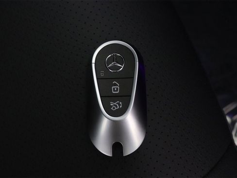 New 2026 Mercedes-Benz CLE 300 4MATIC Cabriolet image 15