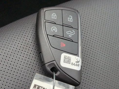 Used 2024 GMC Sierra 1500 SLT w/ SLT Premium Plus Package AWD/4WD image 29