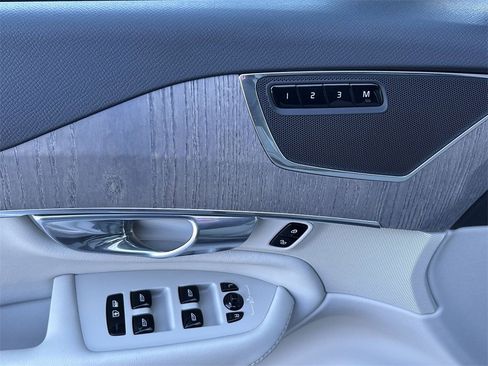 Certified 2023 Volvo XC90 B6 Plus image 16