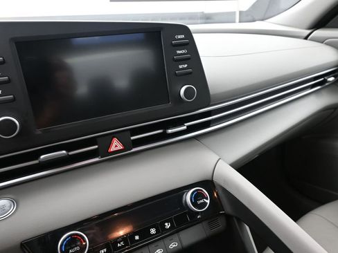 Certified 2026 Hyundai Elantra Sport FWD image 15