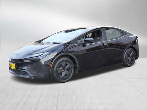 Certified 2024 Toyota Prius LE image 3