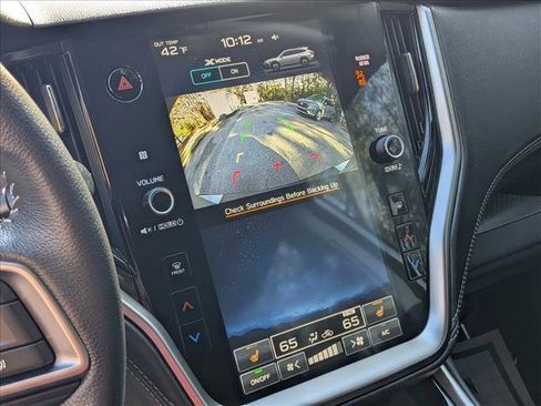 Used 2025 Subaru Outback Premium image 19