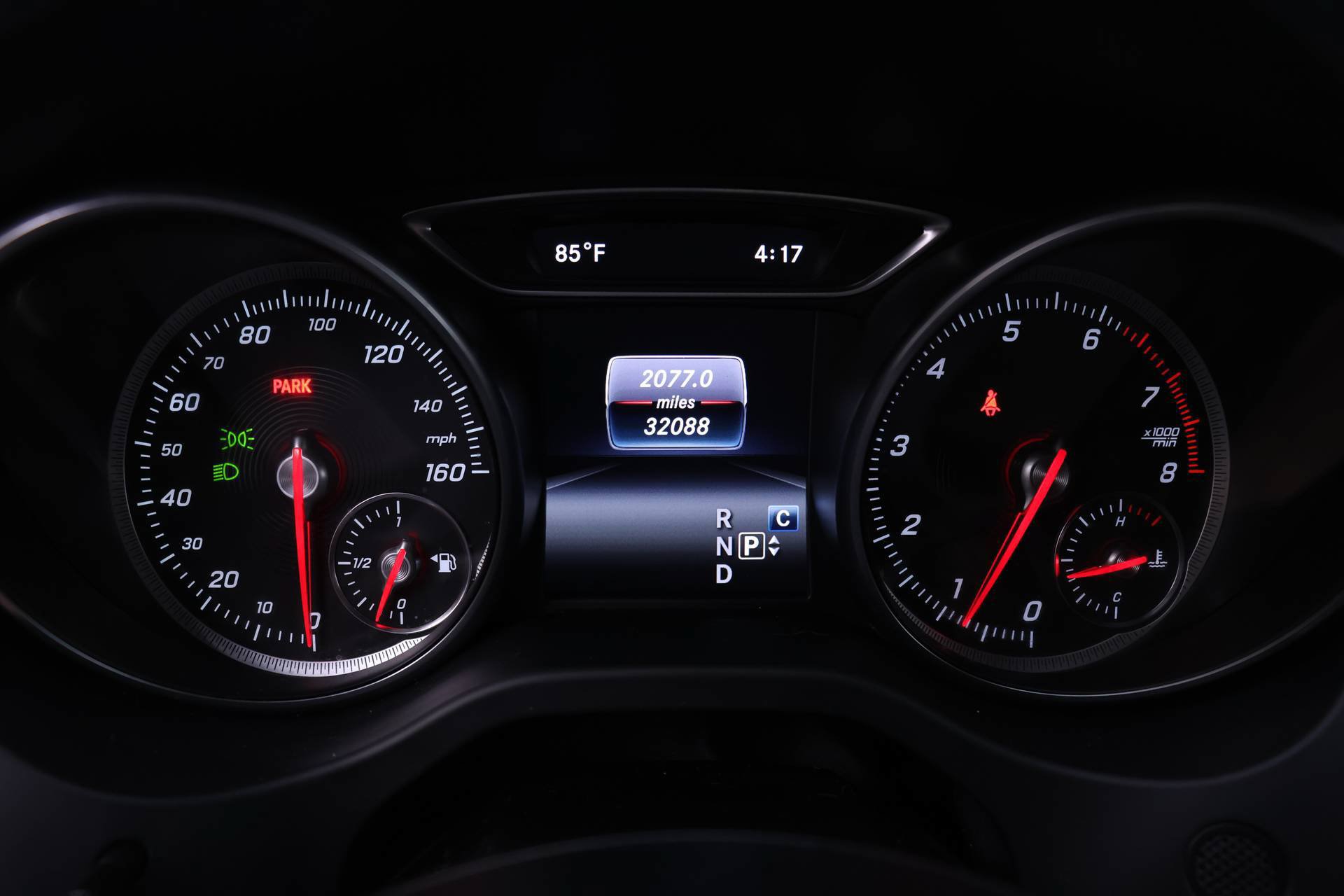 Used 2018 Mercedes-Benz GLA 250 4MATIC image 11