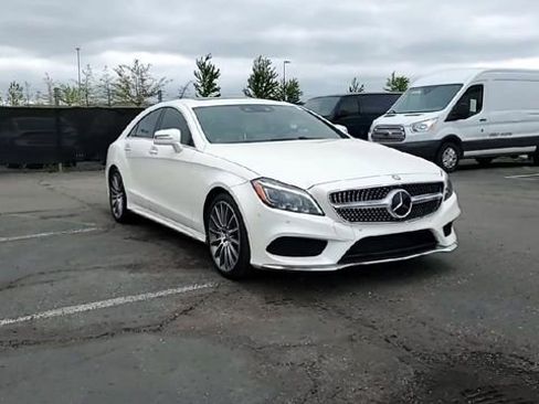 Used 2015 Mercedes-Benz CLS 550 4MATIC image 2