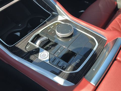 New 2026 BMW X6 xDrive40i w/ Climate Comfort Package image 25